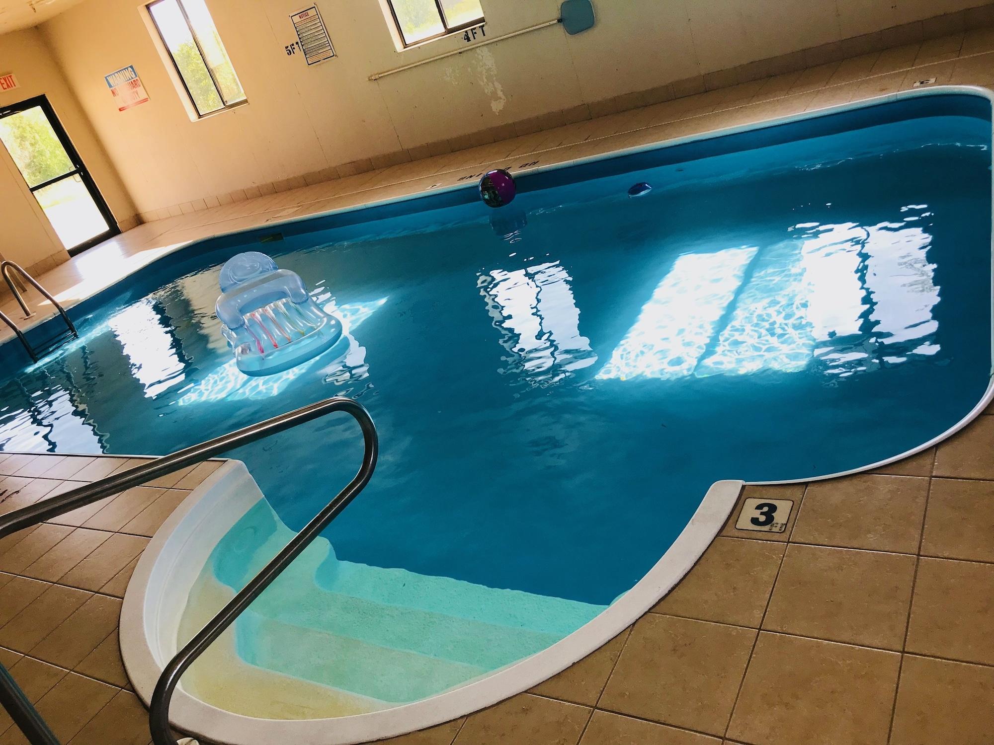 Pinckneyville Inn And Suites Ngoại thất bức ảnh